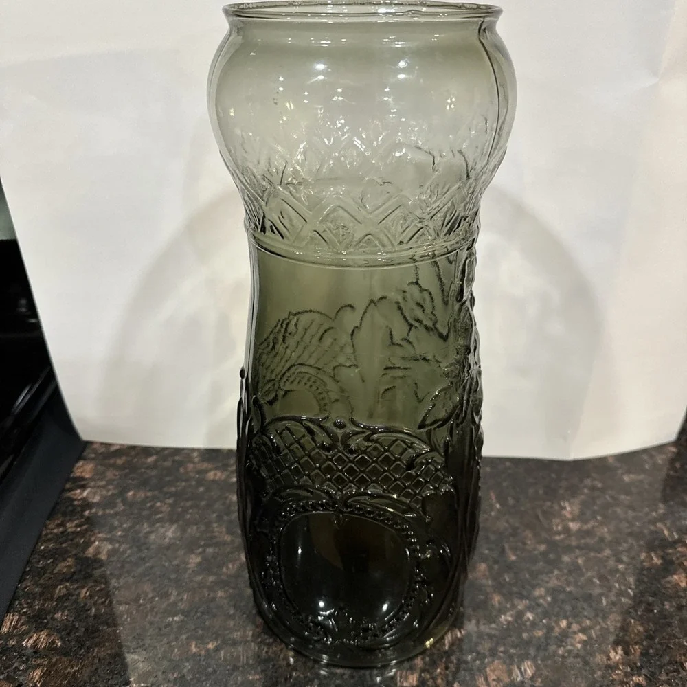 Tiara Indiana Glass Smoke Platinum Gray 15